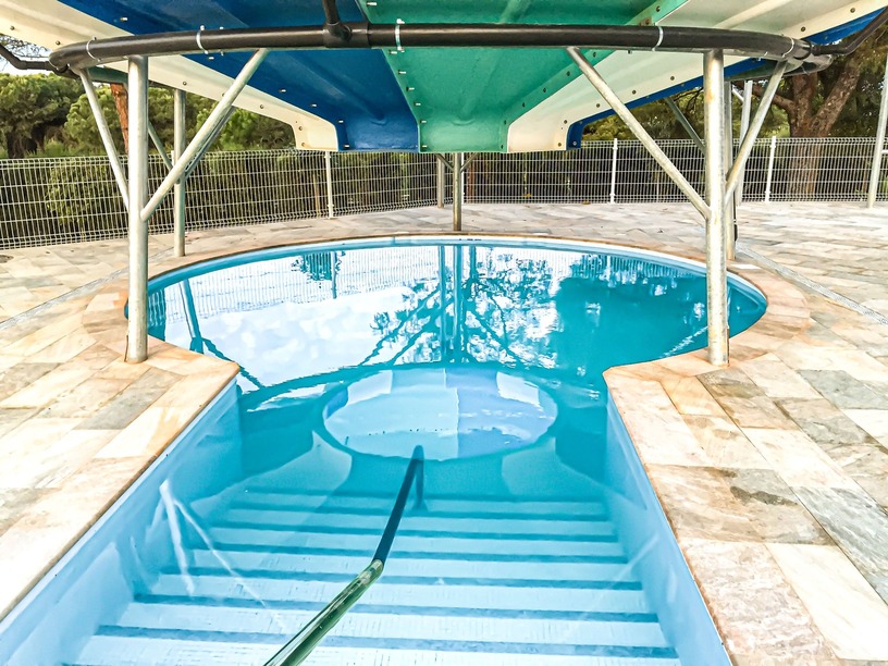 Vista detalle piscina interior parque acuático Cartaya Huelva